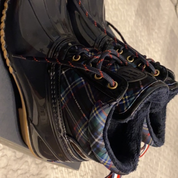 New Tommy Hilfiger Rain Boots - Picture 3 of 4